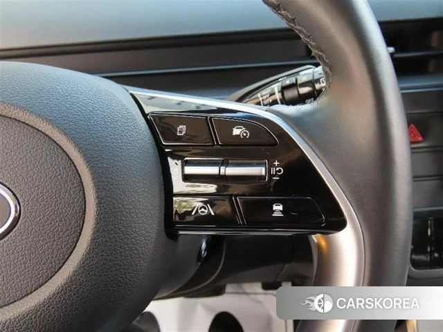 Hyundai Staria 2023 Желтый из Кореи, фото 6