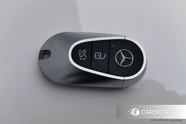 Mercedes-Benz Class C 2025 Белый из Китая, фото 6