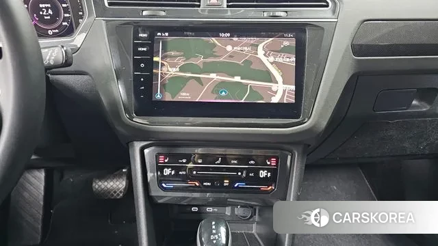 Volkswagen Tiguan second Generation 2022 Белый из Кореи, фото 6