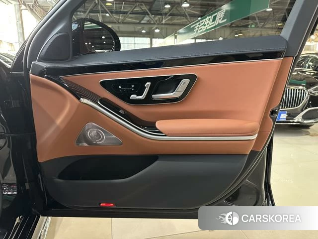 Mercedes-Benz S-class 2026 Черный из Китая, фото 6