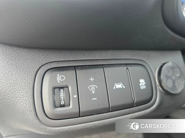 Hyundai Venue 2020 Белый из Кореи, фото 6