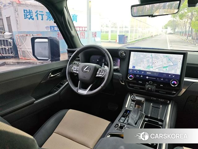 Lexus GX 2024 Серебристо-серый из Китая, фото 6
