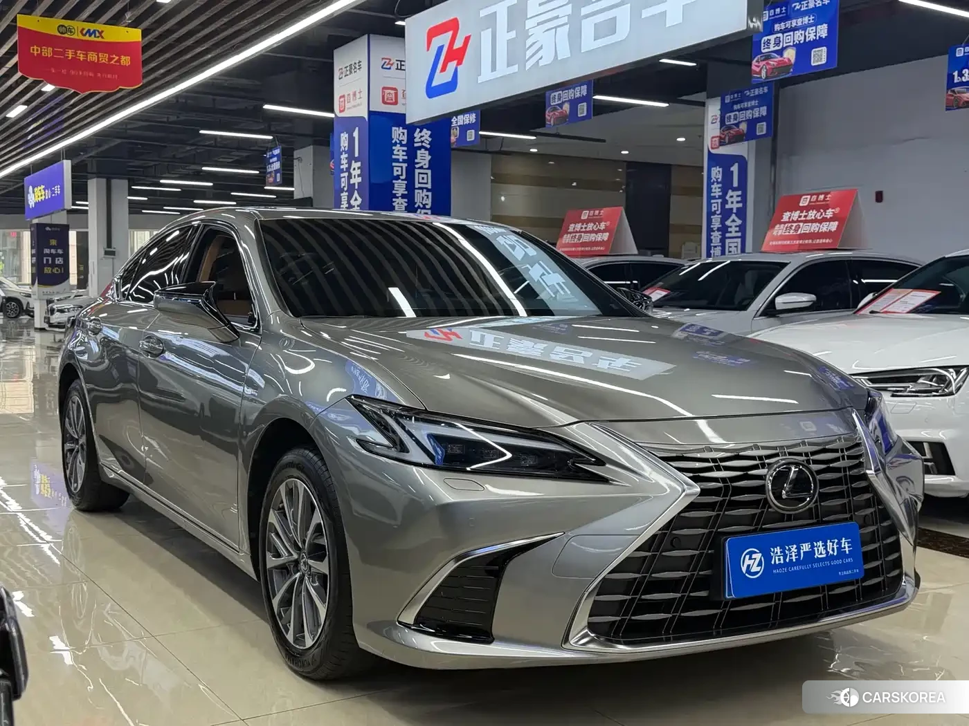 Lexus ES 2025 Champagne/brown из Китая, фото 6