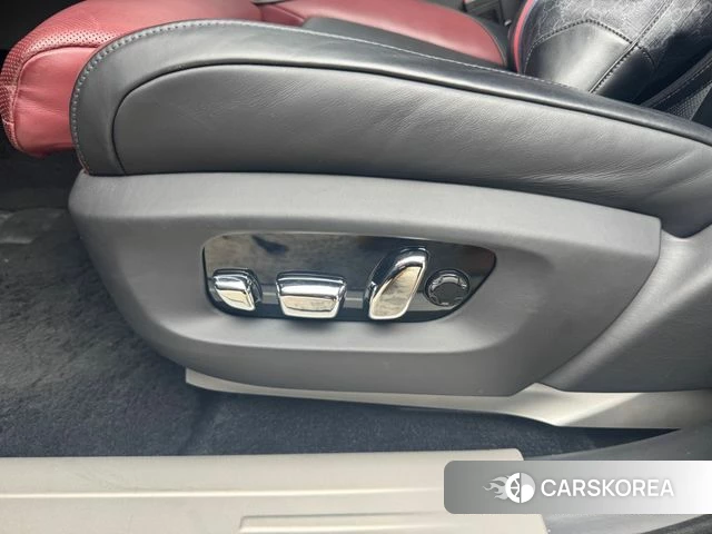 Rolls-Royce Ghost 2nd Generation 2023 Черный из Кореи, фото 6