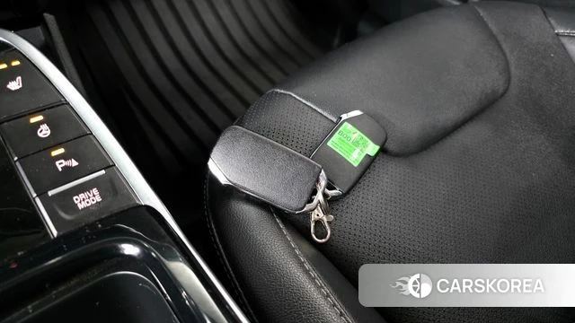 Kia Niro Plus 2022 Серебряный из Кореи, фото 6