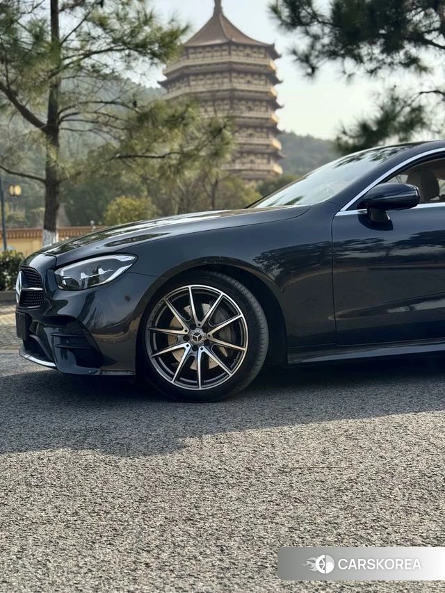 Mercedes-Benz E-class (imported) 2024 Темно-серый из Китая, фото 6
