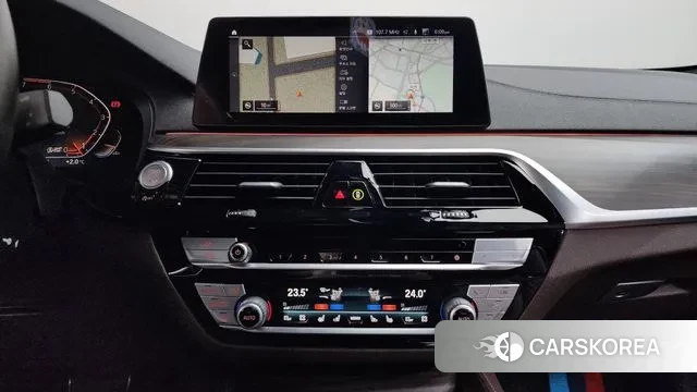 BMW 5 Series (G30) 2020 Серый из Кореи, фото 6