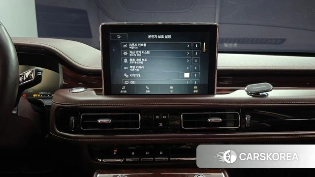 Lincoln Aviator 2nd generation 2020 Белый из Кореи, фото 6