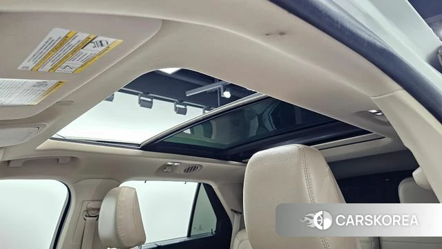 Ford Explorer 6th Generation 2023 Белый из Кореи, фото 6