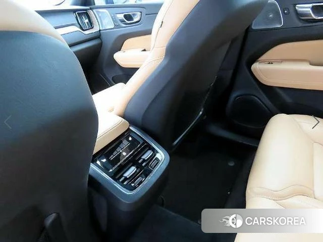 Volvo XC60 second Generation 2021 Синий из Кореи, фото 6