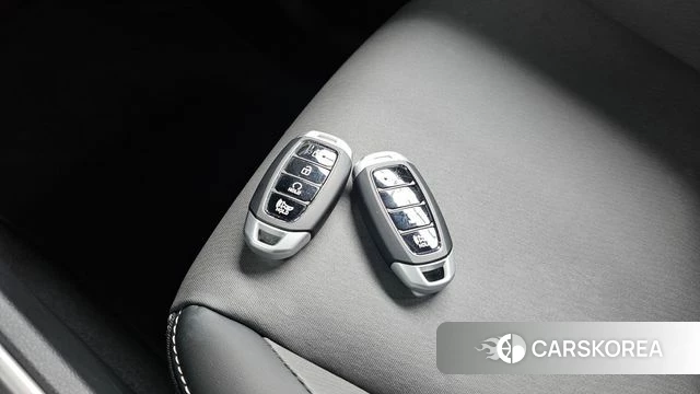Hyundai Venue 2025 Белый из Кореи, фото 6