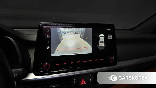 Kia The New K3 2nd generation 2023 Белый из Кореи, фото 6