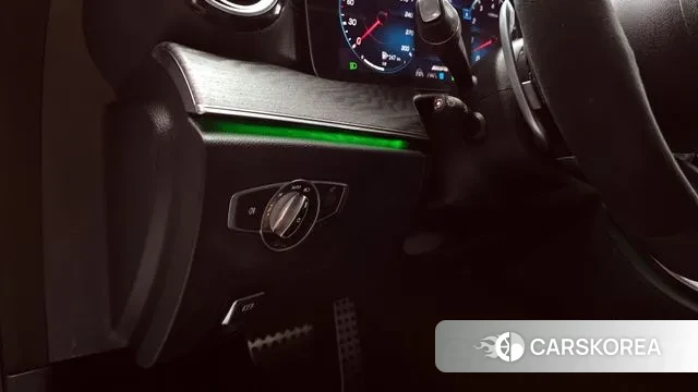 Mercedes-Benz E-Class W213 2023 Белый из Кореи, фото 6