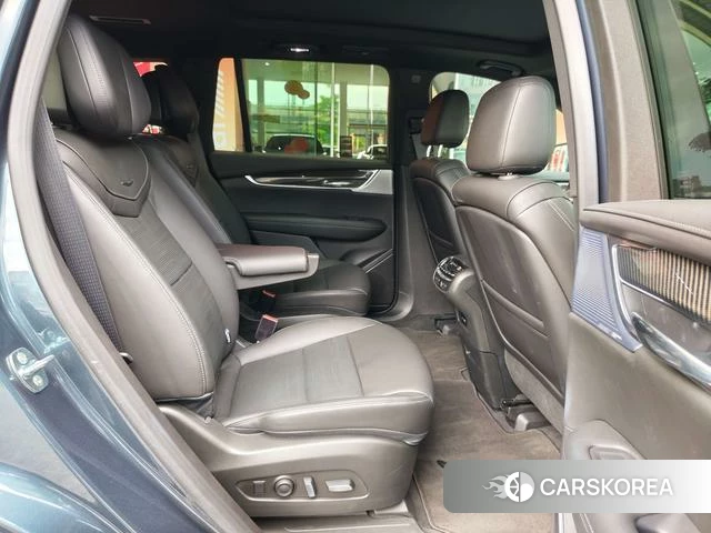 Cadillac XT6 2025 Темно-серый из Китая, фото 6