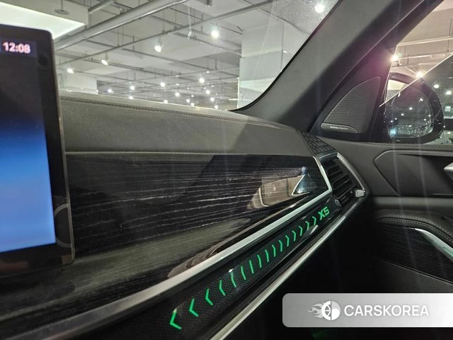 BMW X5 (G05) 2026 Небесно-голубой из Кореи, фото 6