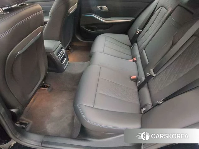 BMW 3 series 2025 Черный из Китая, фото 6