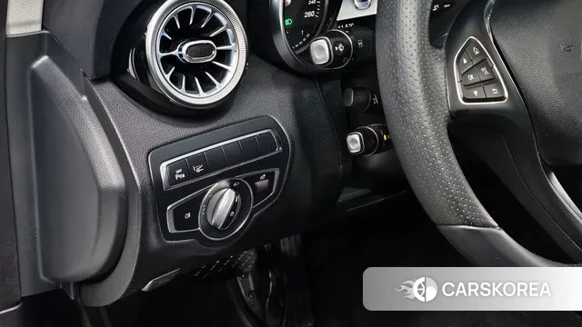 Mercedes-Benz C-Class W205 2018 Белый из Кореи, фото 6