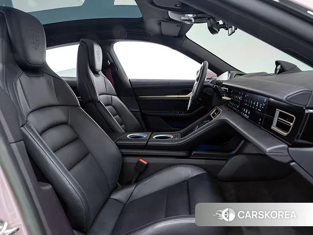 Porsche Taycan 2023 Розовый из Кореи, фото 6