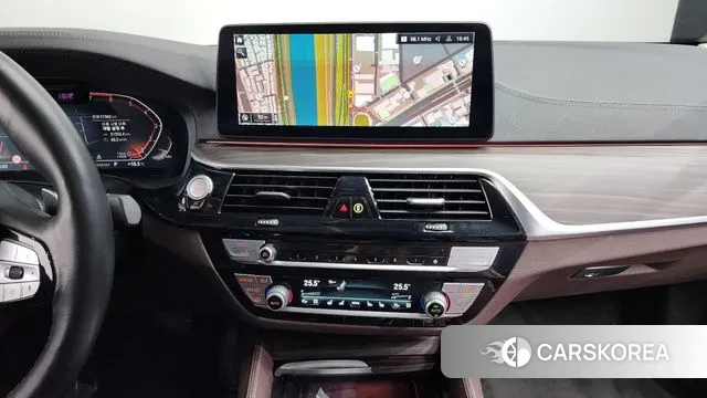 BMW 5 Series (G30) 2023 Черный из Кореи, фото 6