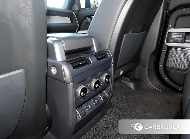 Land Rover Defender (L663) 2022 Черный из Кореи, фото 6