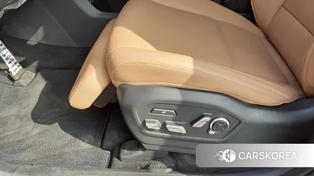 Hyundai Santa Fe (MX5) 2024 Серый из Кореи, фото 6