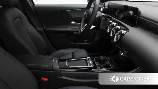 Mercedes-Benz A-Class W177 2025 Черный из Кореи, фото 6