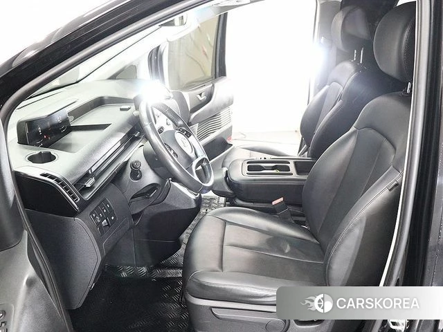 Hyundai Staria 2022 Черный из Кореи, фото 6