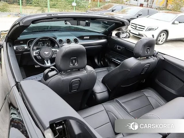 Ford Mustang 2021 Черный из Кореи, фото 6