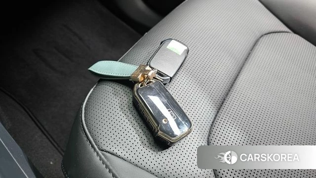 Kia Di Ol Nu Niro 2022 Серый из Кореи, фото 6