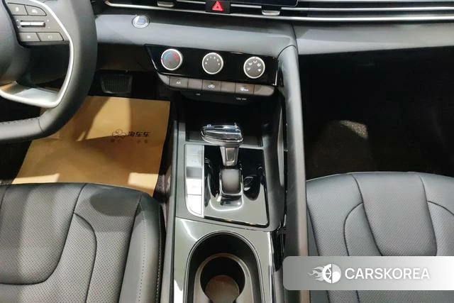 Hyundai Elantra 2025 Черный из Китая, фото 6