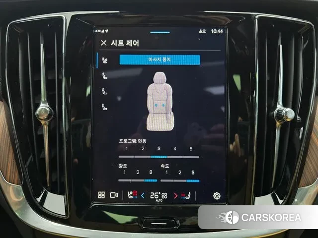 Volvo V60 Cross-Country 2nd Generation 2022 Белый из Кореи, фото 6