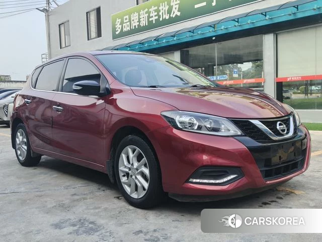 Nissan TIIDA 2022 Красный из Китая, фото 6