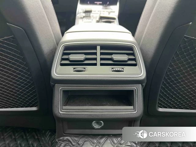 Audi A6L 2022 Черный из Китая, фото 6