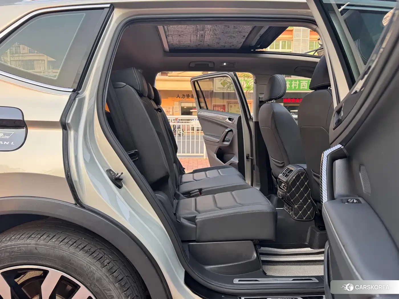 Volkswagen Tiguan L 2021 Silver/gray из Китая, фото 6