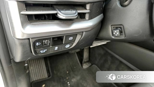 Hyundai Grandeur Hybrid (GN7) 2023 Белый из Кореи, фото 6