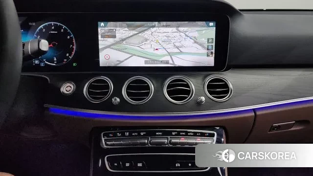 Mercedes-Benz E-Class W213 2022 Белый из Кореи, фото 6