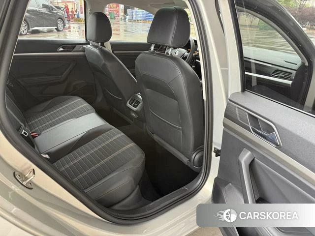 Volkswagen Lavida 2022 Шампань из Китая, фото 6