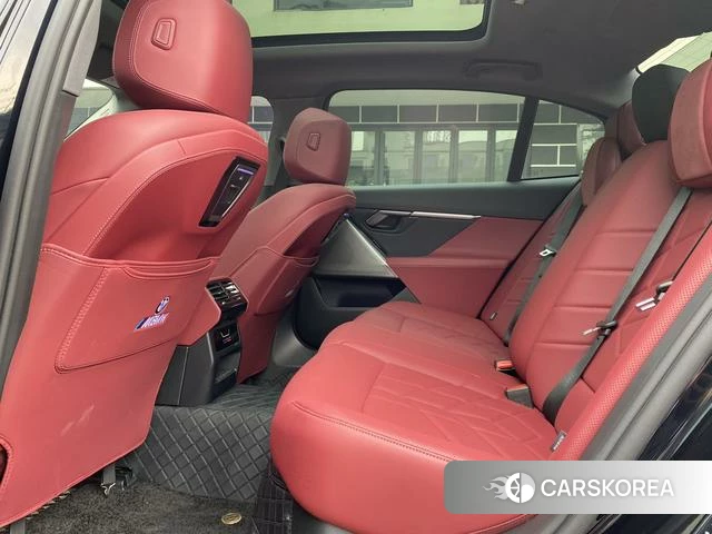 BMW 5 series 2025 Черный из Китая, фото 6