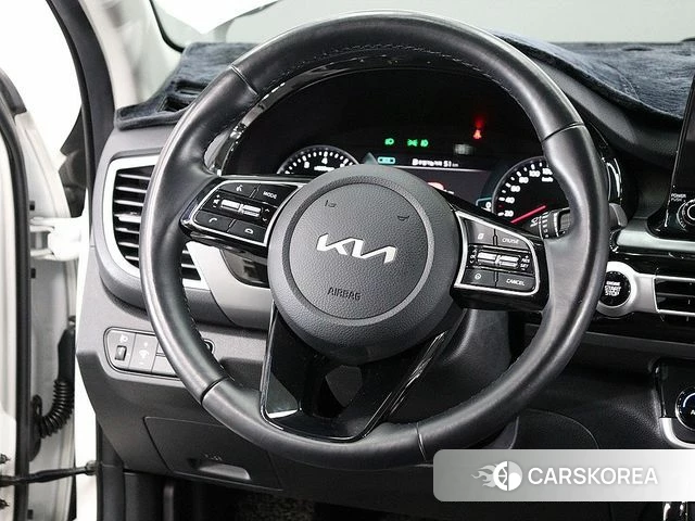 Kia Seltos 2022 Белый из Кореи, фото 6