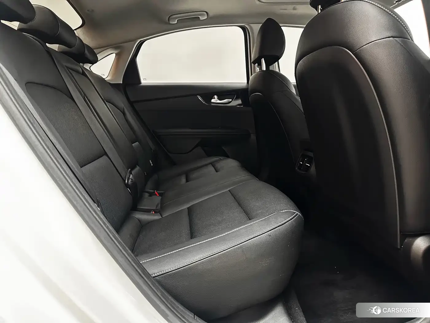 Kia K3 2021 Белый из Китая, фото 6