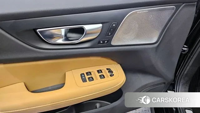 Volvo S60 3rd generation 2024 Черный из Кореи, фото 6