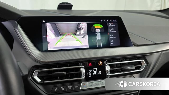 BMW 1 Series (F40) 2023 Серебристо-серый из Кореи, фото 6