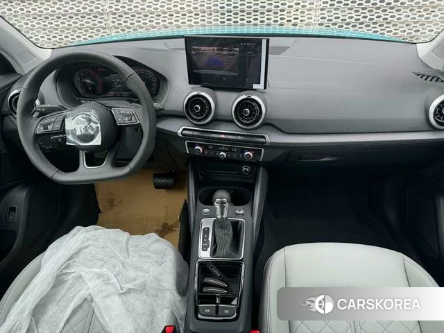 Audi Q2L 2024 Синий из Китая, фото 6