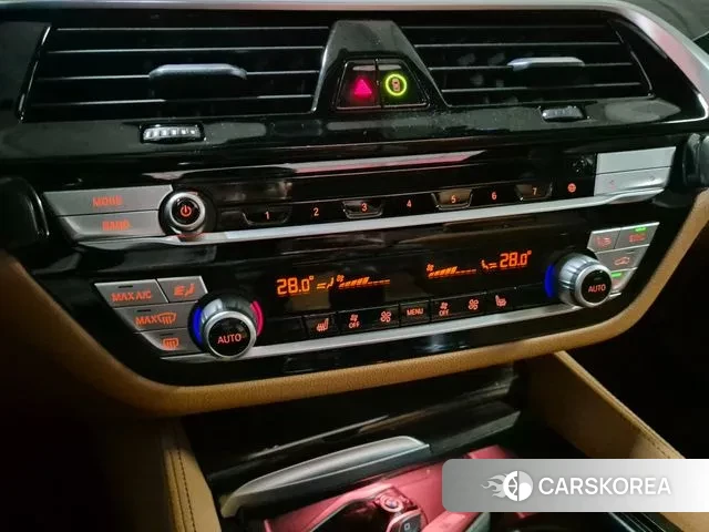 BMW 5 Series (G30) 2021 Белый из Кореи, фото 6