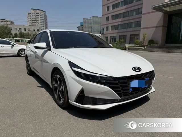 Hyundai Elantra 2023 Белый из Китая, фото 6