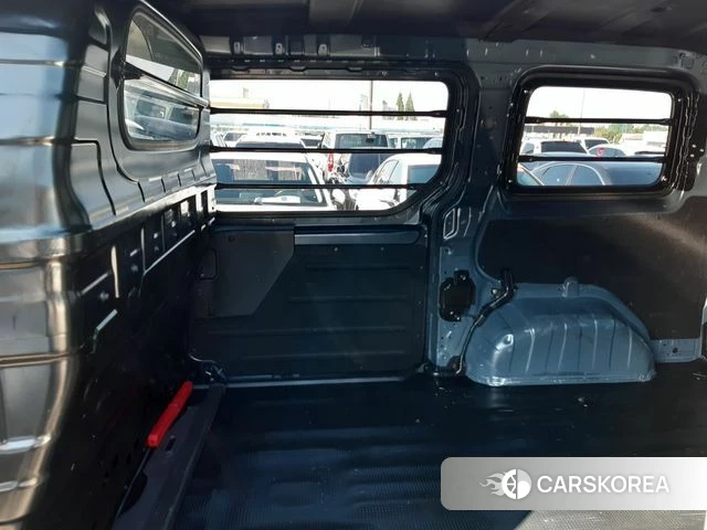 Hyundai Staria 2023 Серый из Кореи, фото 6