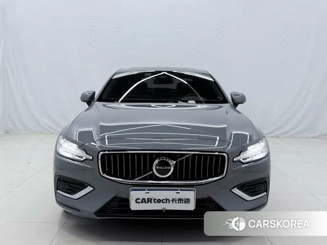 Volvo S60 2023 Другой из Китая, фото 6