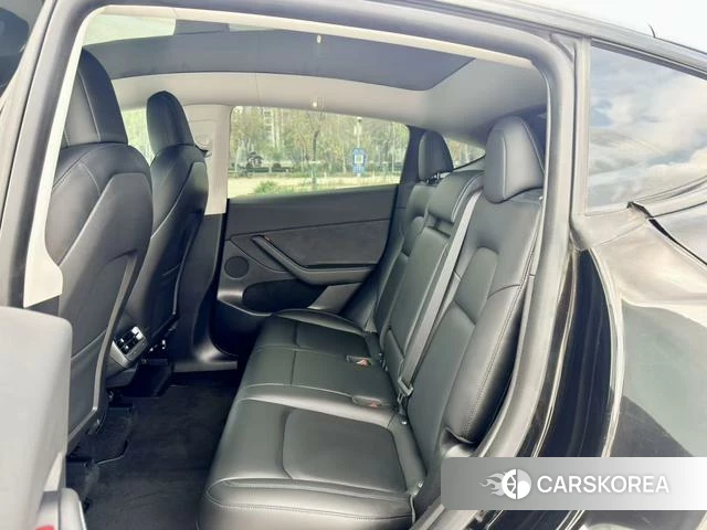 Tesla Model Y 2022 Черный из Китая, фото 6