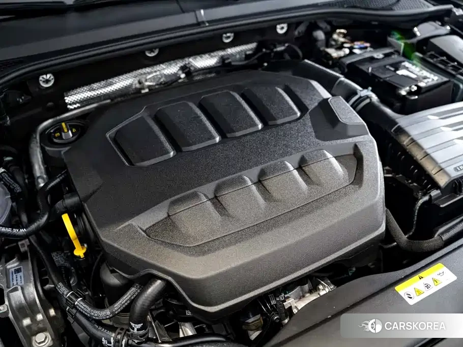 Volkswagen Magotan 2026 Черный из Китая, фото 6