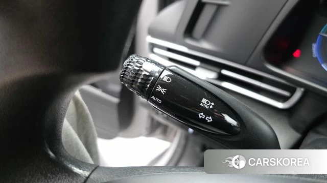 Hyundai Avante Hybrid (CN7) 2021 Серебристо-серый из Кореи, фото 6